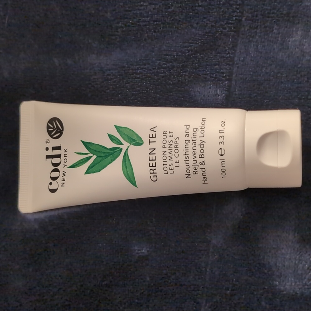 NIP Codi New York Green Tea Hand and Body Lotion 3.3fl oz